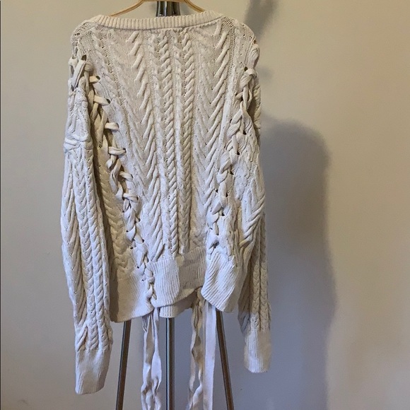SOLD Zara Beige Cable Knit Sweater - Picture 3 of 4